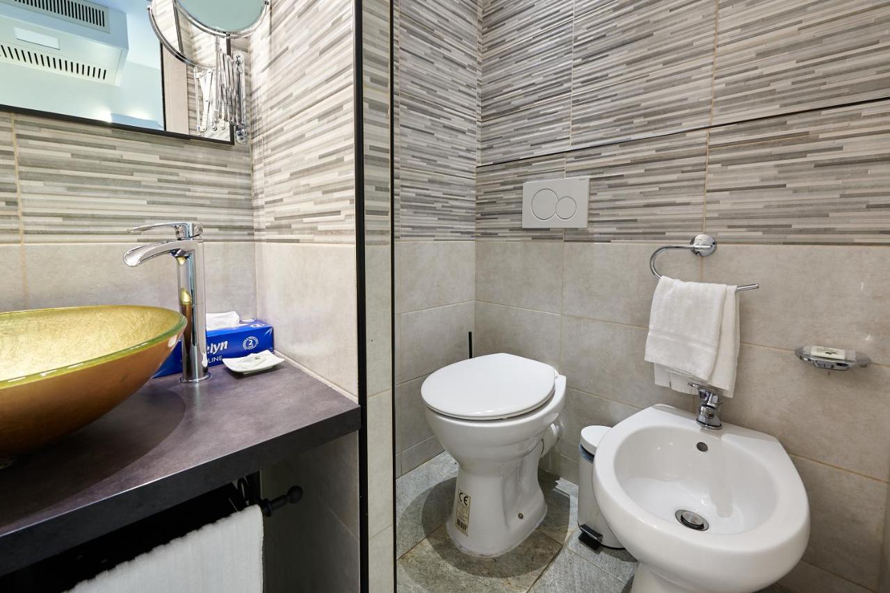 Room 230 Roma Luxury Suites Экстерьер фото